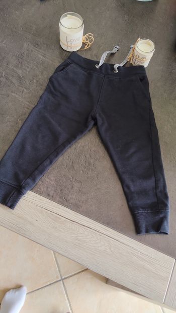 Pantalon jogging 24 mois