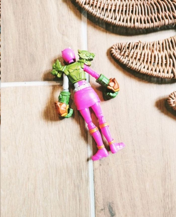 🙅Power rangers dino fury - Figurine du ranger rose smash armor - marque Hasbro - photo numéro 2