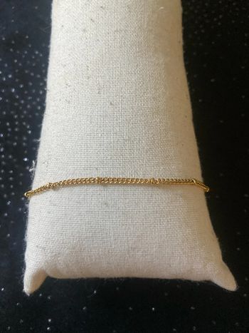 Bracelet doré fines perles