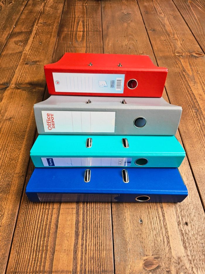 Lot de 4 classeurs rigides 2 anneaux A4 grand et petit - photo numéro 2
