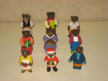 figurines petit ours brun