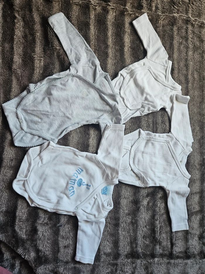 Lot bodys manches longues naissance