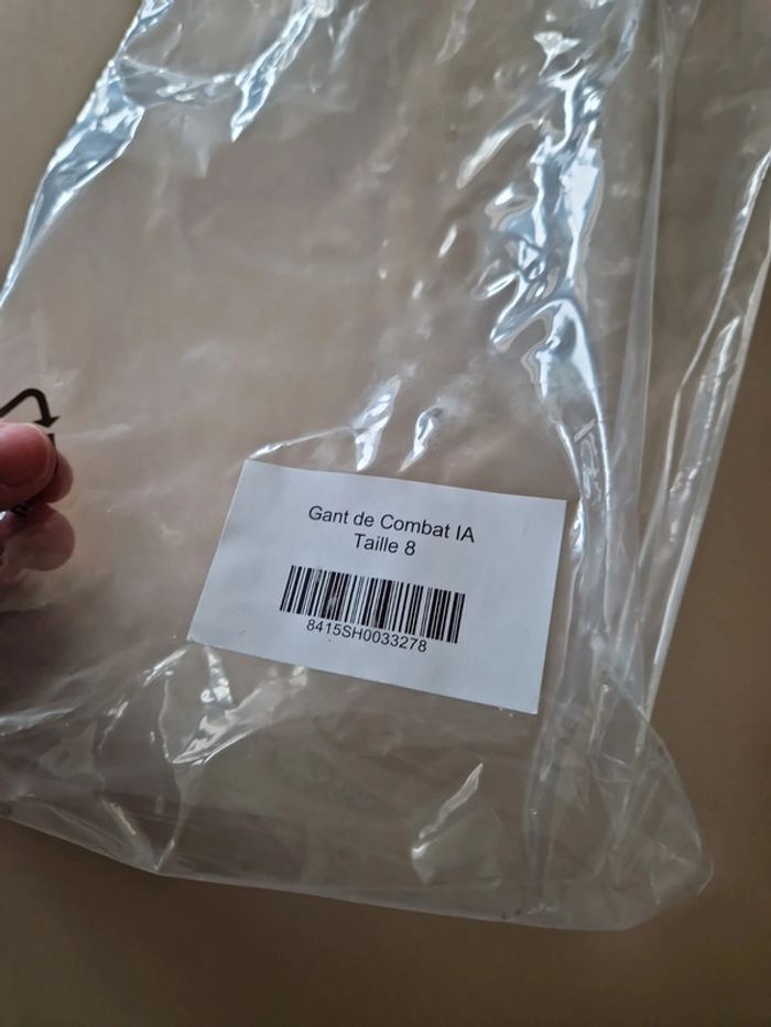 Gant de combat IA - photo numéro 7