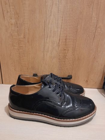 Jolies derbies vernies bleu marine 32