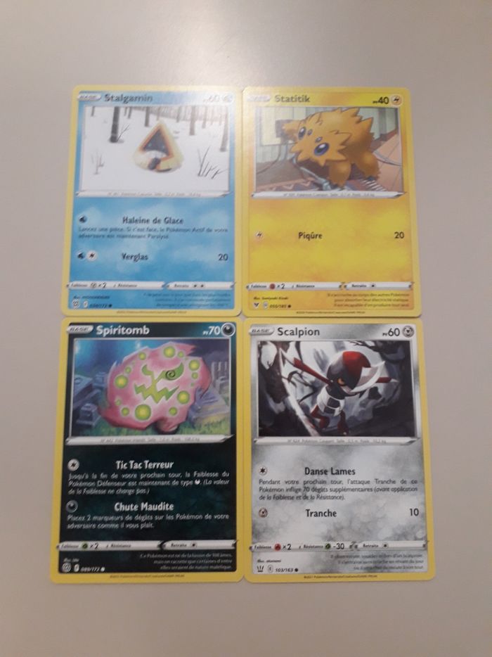 Stalgamin + Statitik + Spiritomb + Scalpion lot de 4 cartes Pokémon neuves
