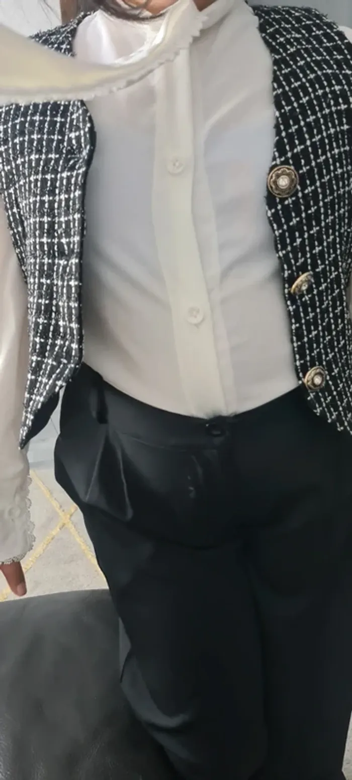 Tenue élégante,