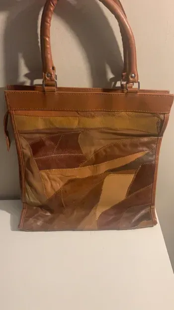 Sac en cuir neuf