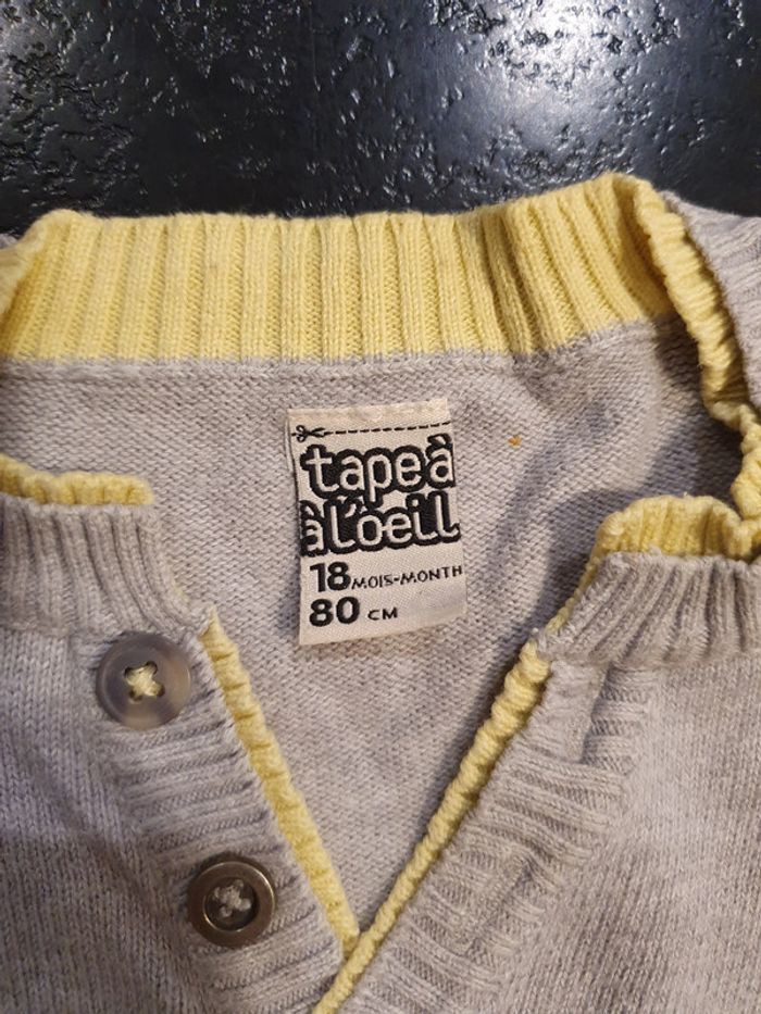 Lot 2 pull 18 mois - photo numéro 2