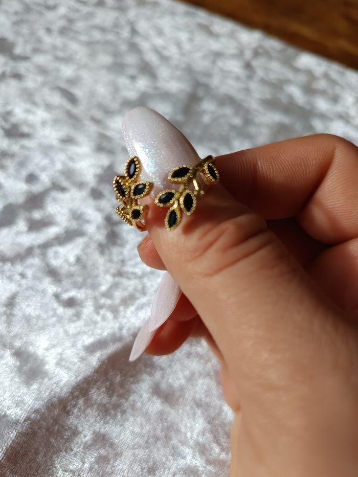 Bague ajustable noir et doré tendance - photo numéro 3