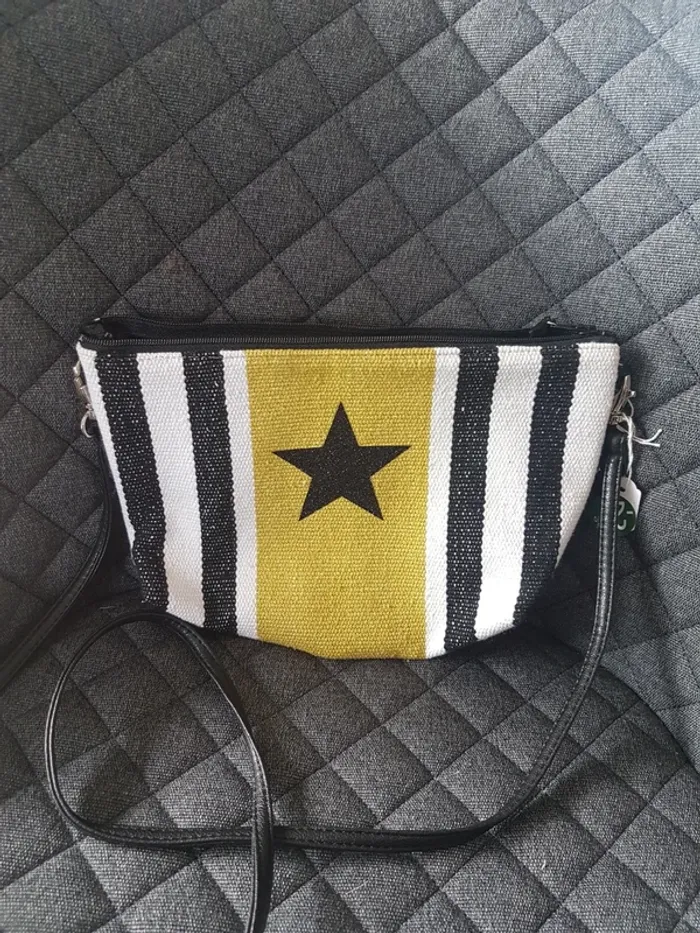Bandoulière Lola rayé moutarde étoile noire