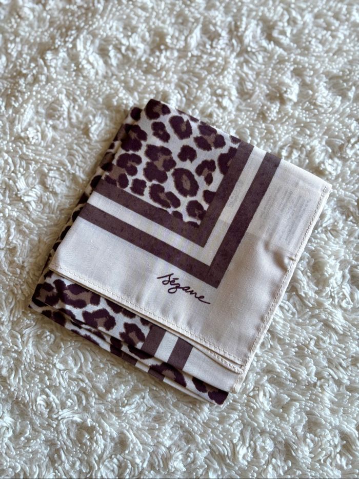Foulard léopard Sézane - photo numéro 3