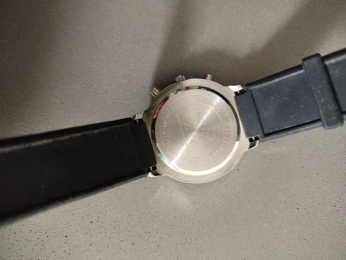 Montre homme sport noir argenté - photo numéro 2