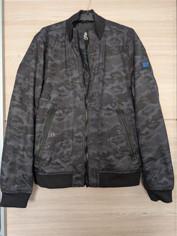 Veste homme Superdry taille L, neuve