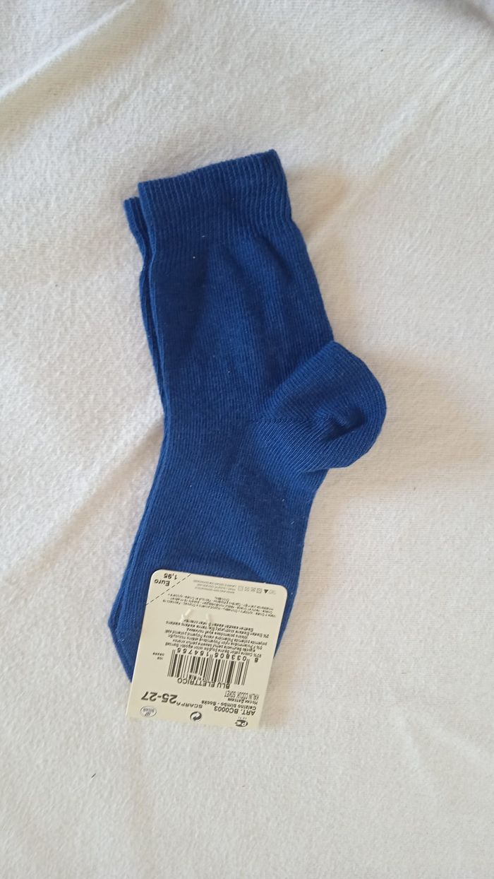 Lot 3 paires de chaussettes 3 couleurs garçon 3 ans 25/27 - photo numéro 5