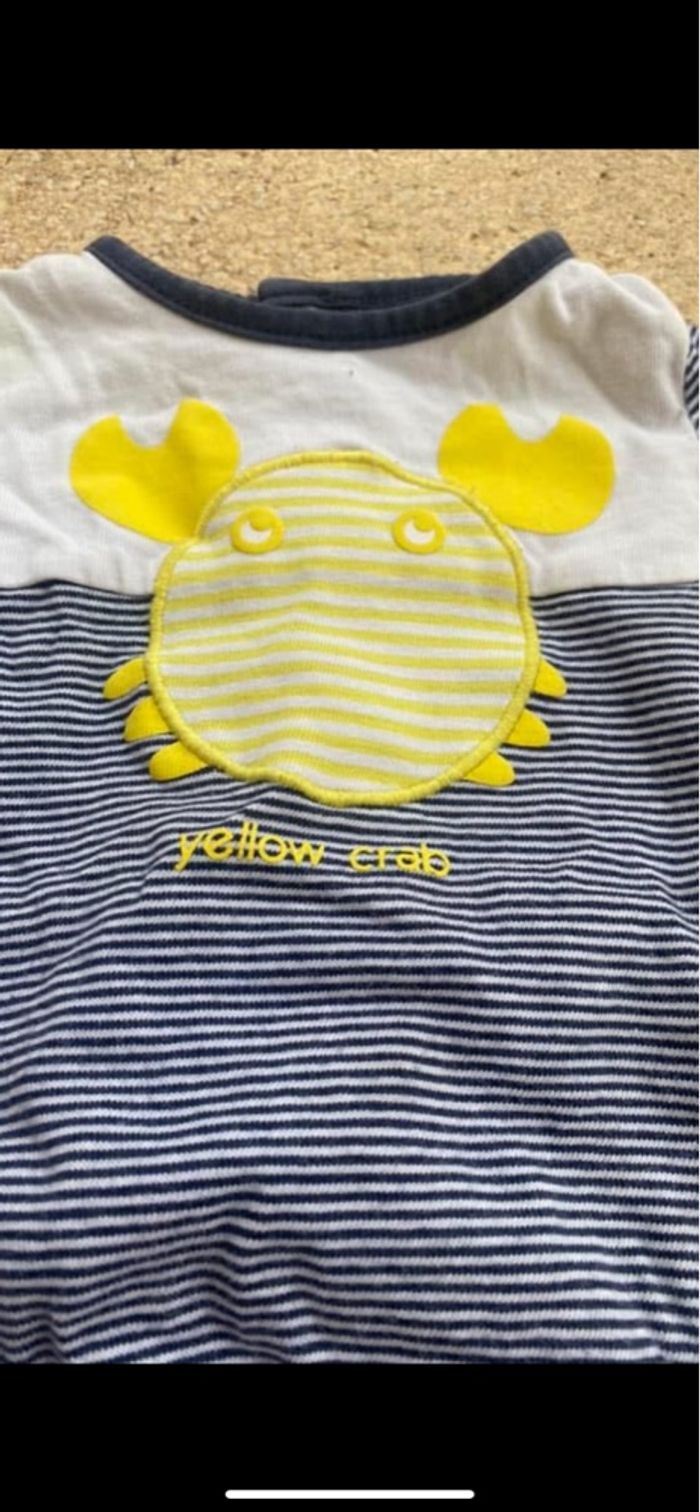 Pyjama Obaibi rayé blanc et bleu et crabe jaune - photo numéro 2