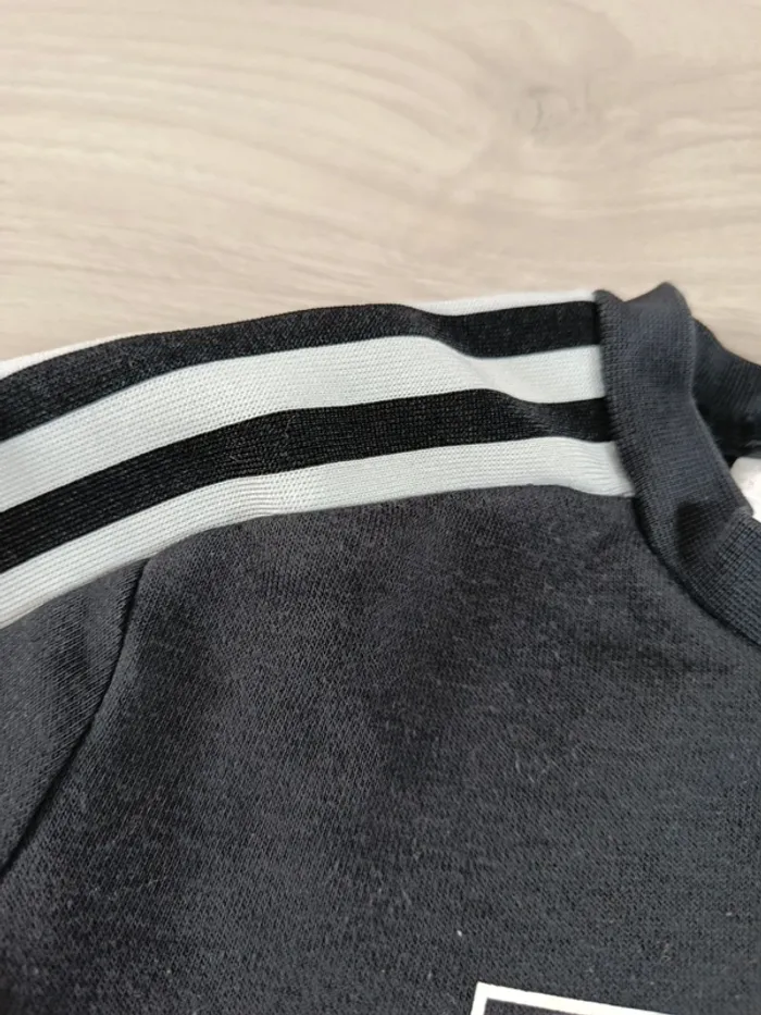 Pull adidas garçon, taille 7-8 ans - photo numéro 4