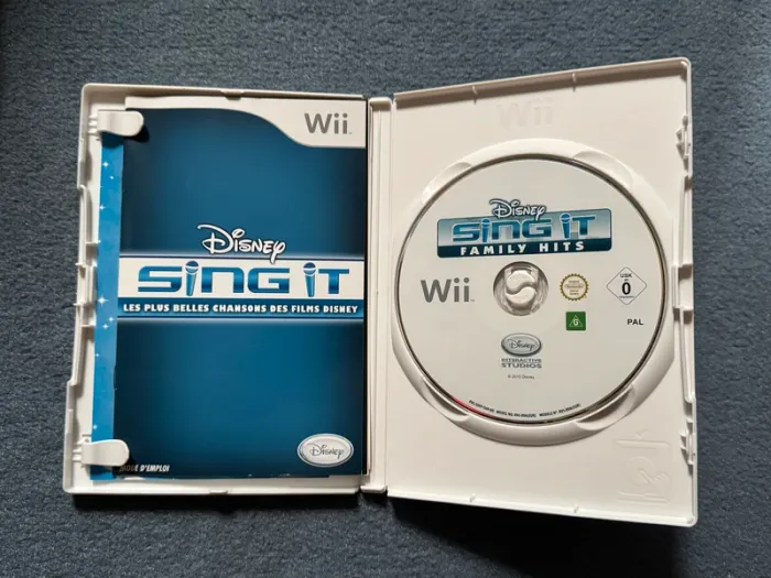 Disney Sing It + Micro - Les plus belles chansons Disney - Wii / Wii U - Très bon état - photo numéro 4