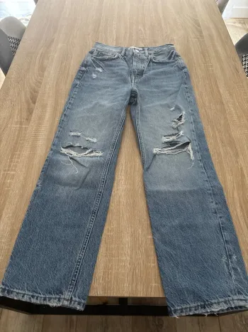 Jean coupe droite Zara t34 effet troué