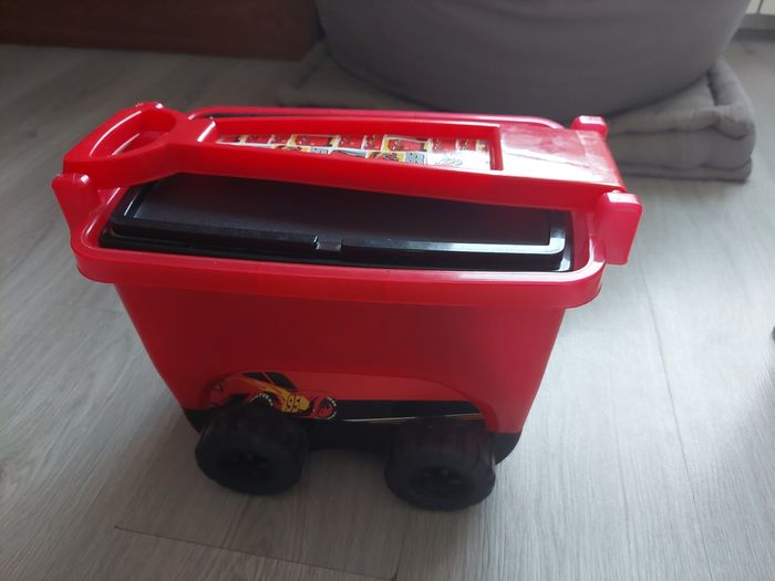 Caisse de jeux Cars - photo numéro 2