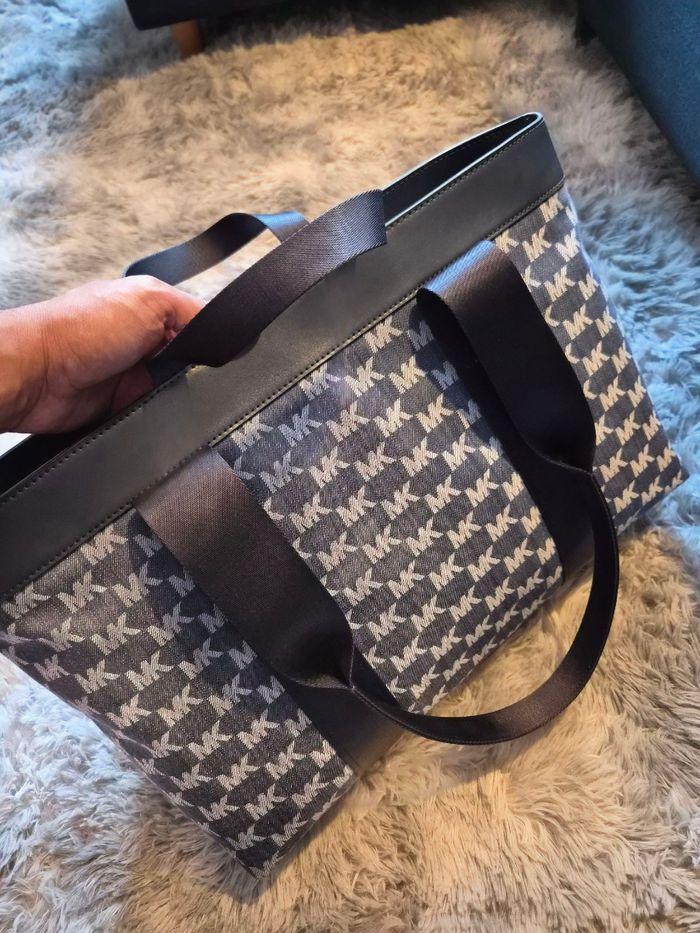 Sac cabas Michael Kors – Monogramme MK – Neuf - photo numéro 2