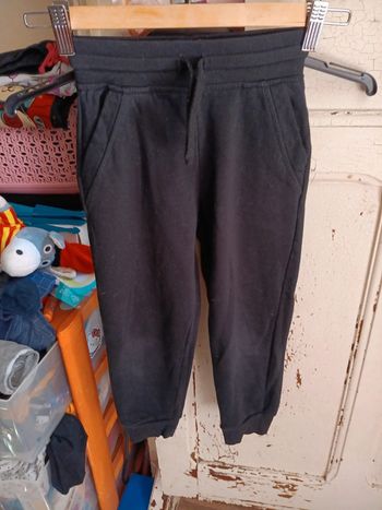 Jogging noir 5 6 ans primark