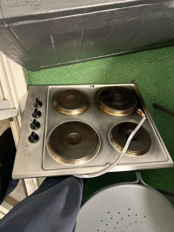 Four et plaque chauffante 