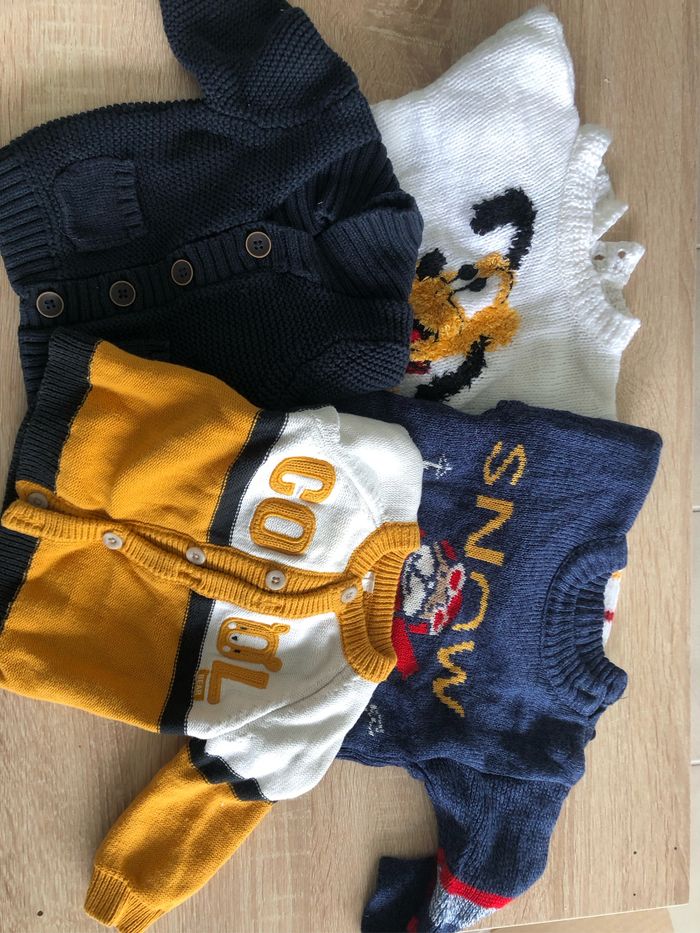 Lot 2 pull + 2 gilets