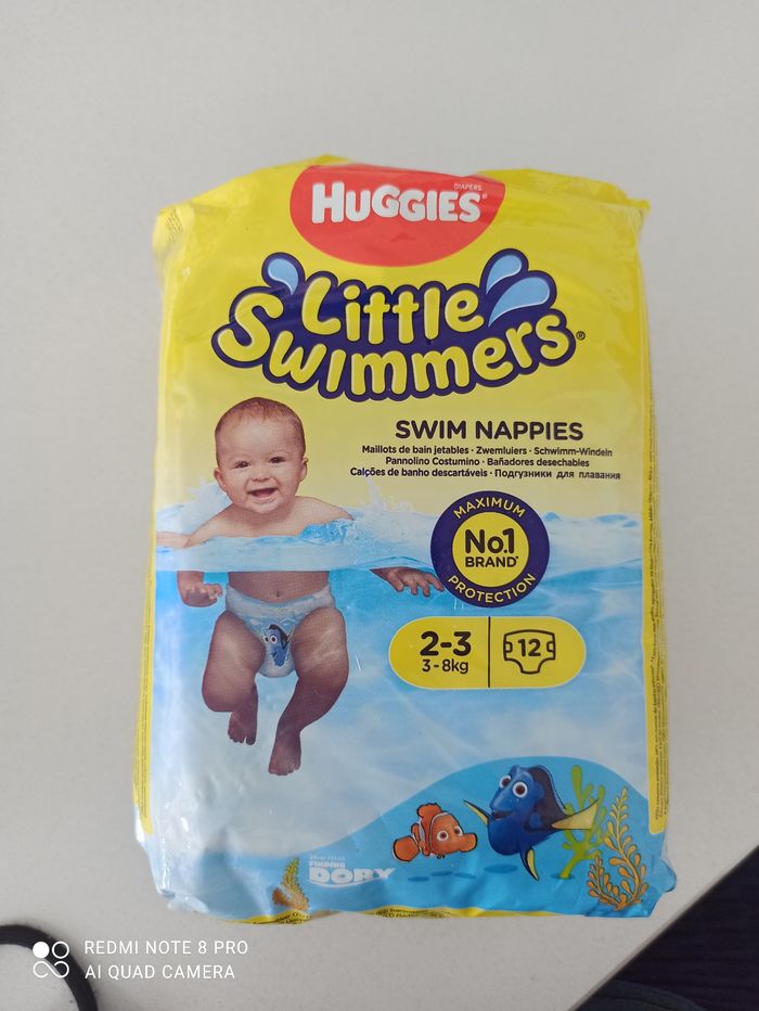Couches de bain jetables Huggies