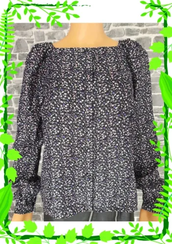 Blouse "Pieces"