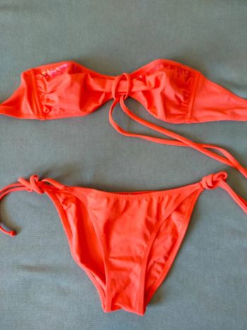 Bikini 2 pièces orange fluo – Haut 85 / Bas 38 – Neuf avec étiquette
