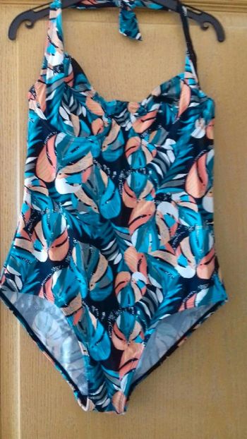 Maillot de bain 1 pièce feuilles tropicales taille 38