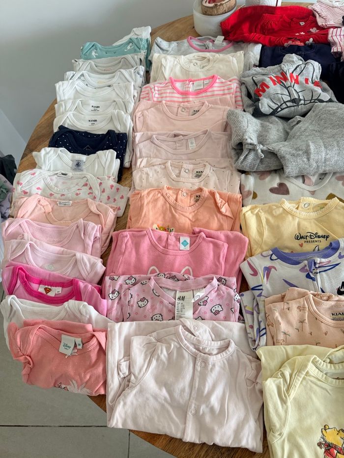 Lots pyjama, bodies et vêtements fille