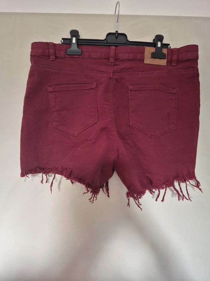 Short bordeaux 44 - photo numéro 5