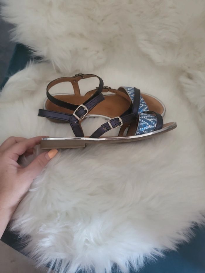 Nus pieds GBB en 38 - photo numéro 8