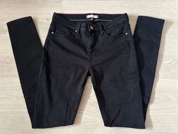 Jean noir Tommy Hilfiger - photo numéro 4