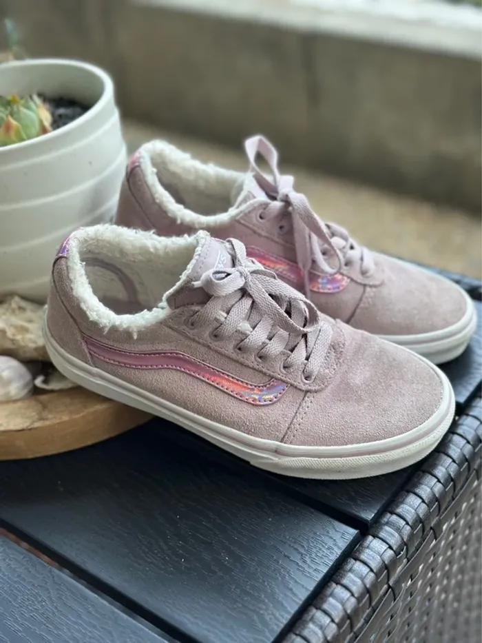 Baskets Vans rose velours fourrées – Pointure 34 - photo numéro 2
