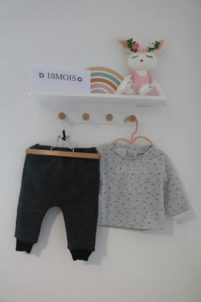 Ensemble pull Kiabi et pantalon Gémo 18 mois