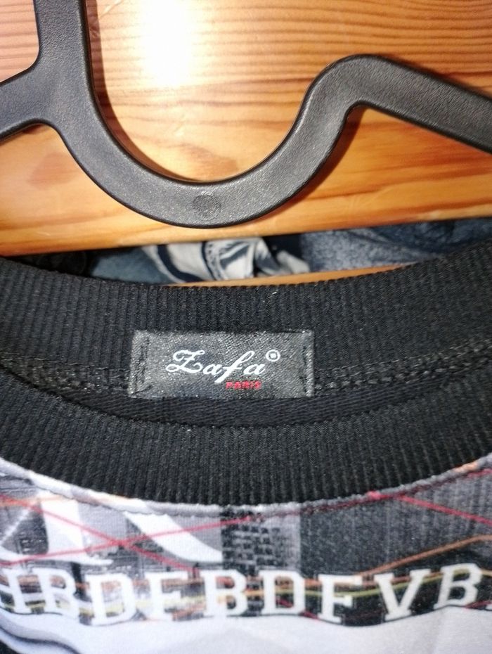 Pull Lafa Paris neuf Taille 14 ans - photo numéro 5