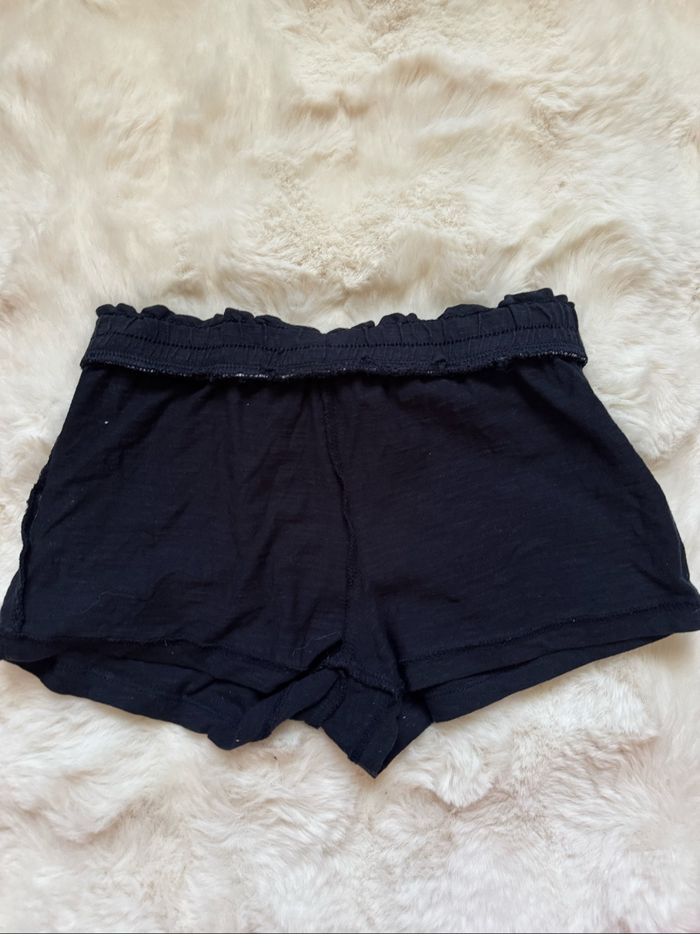 👖 short -bleu marine - fille - kiabi- 6 ans - très bon état - photo numéro 5