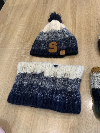Lot bonnet snood 4-6 ans