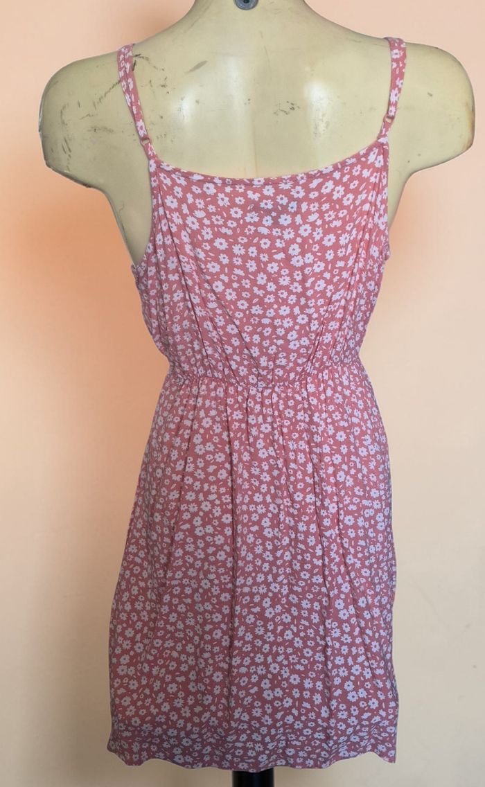 Robe rose - photo numéro 3