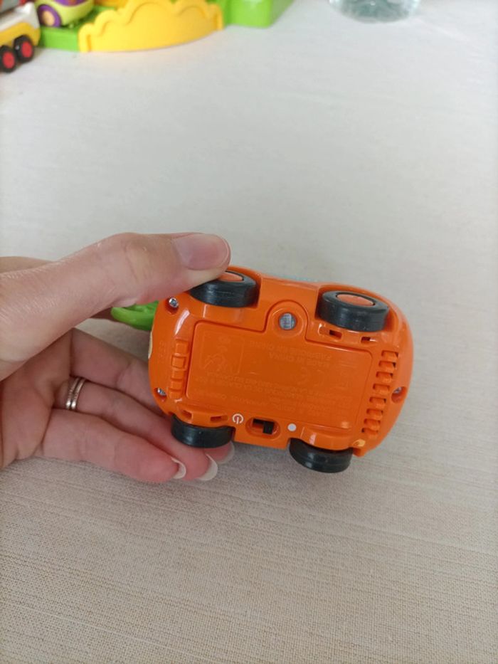Tut tut bolide Vtech Yann le roi de la dépanne bleu et orange - photo numéro 10
