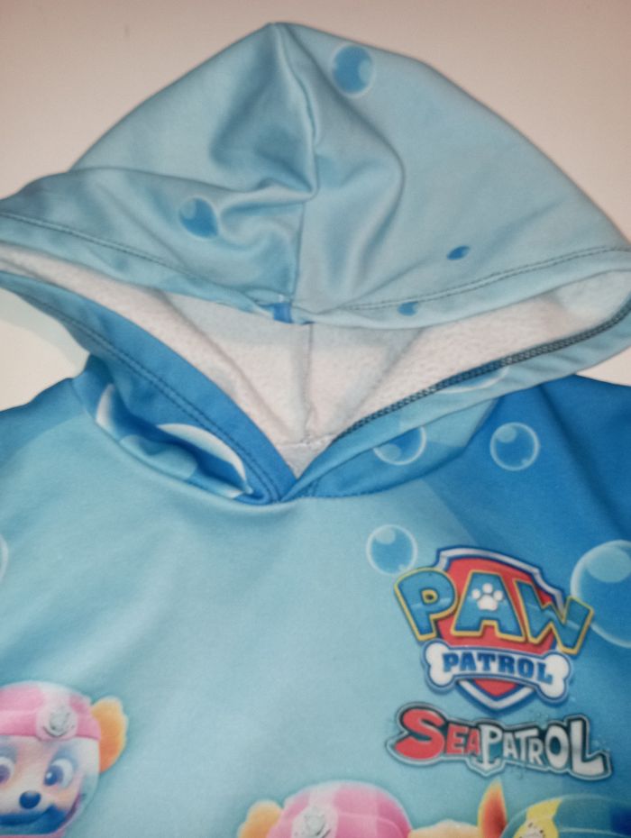 Sweat a capuche - photo numéro 3