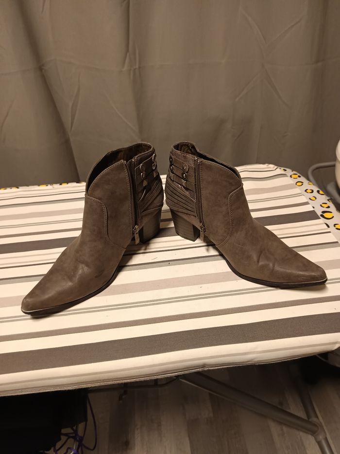 Chaussures femme très bon état  10€ la paire - photo numéro 3