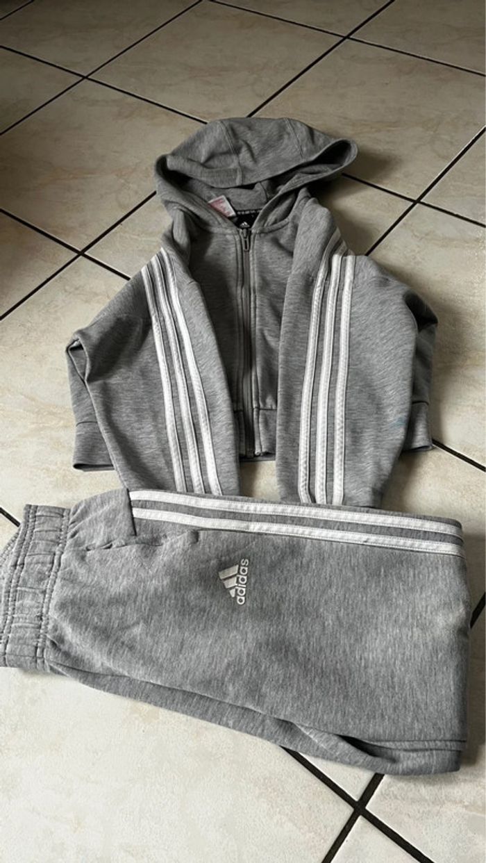 Ensemble survêtement Adidas - photo numéro 5