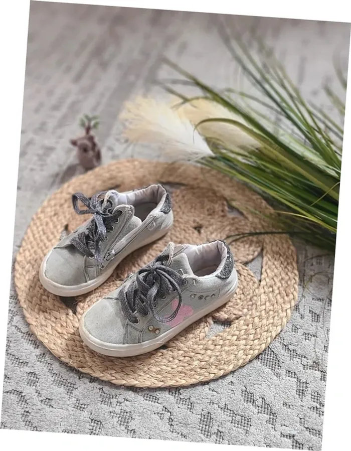 Chaussure taille 30