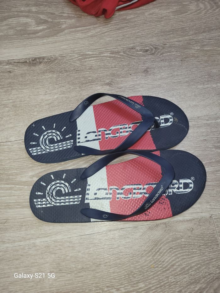 Paire de tongs - photo numéro 2