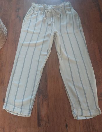 Beau pantalon en viscose taille 42