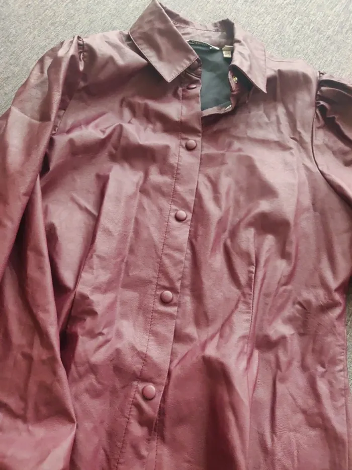 Chemise simili cuir - photo numéro 3