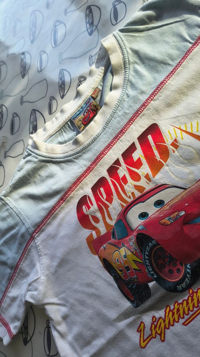 🩵 Superbe Tshirt bicolore Car's (8 ans) 🩵 - photo numéro 5